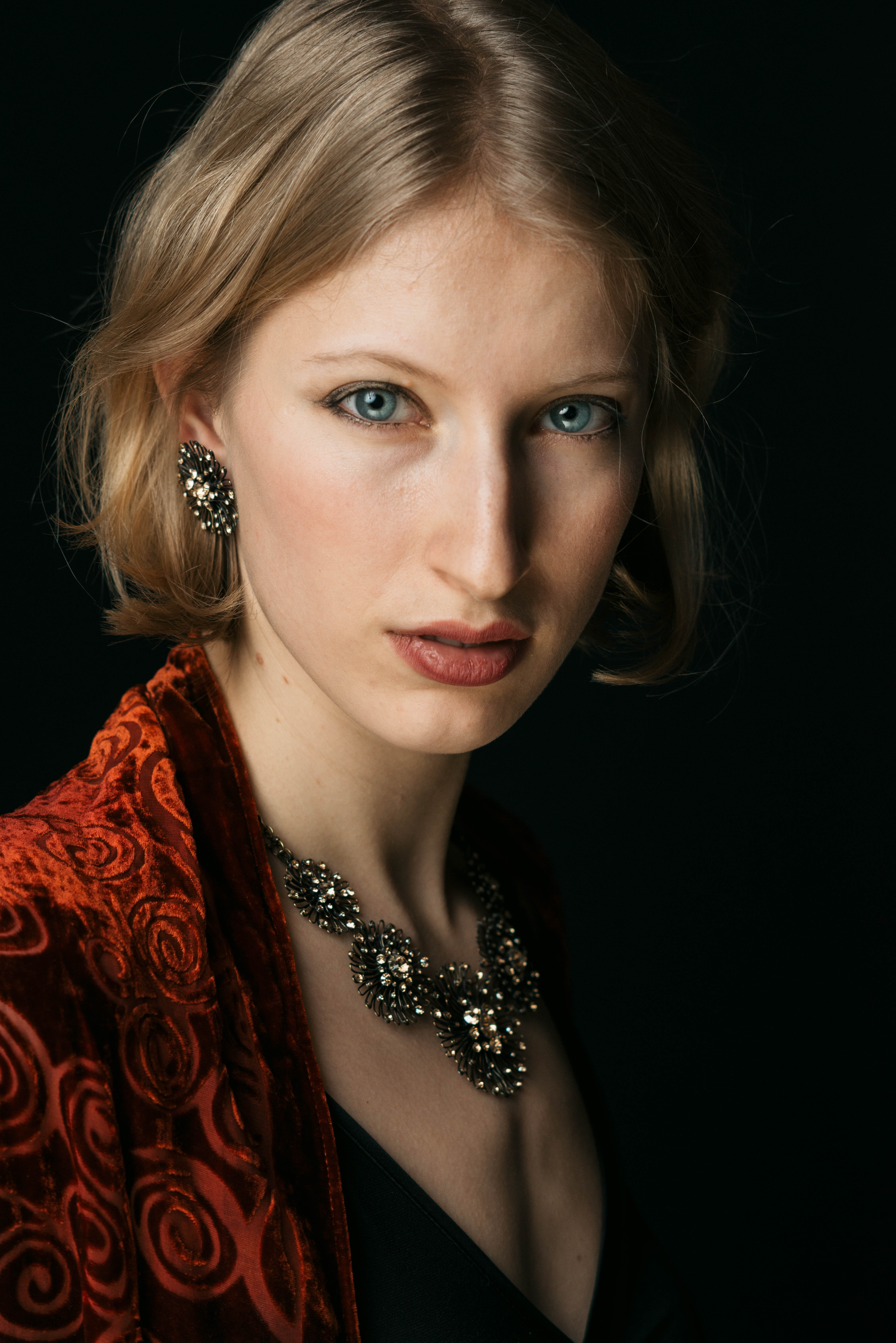 Judith Hilgers performing